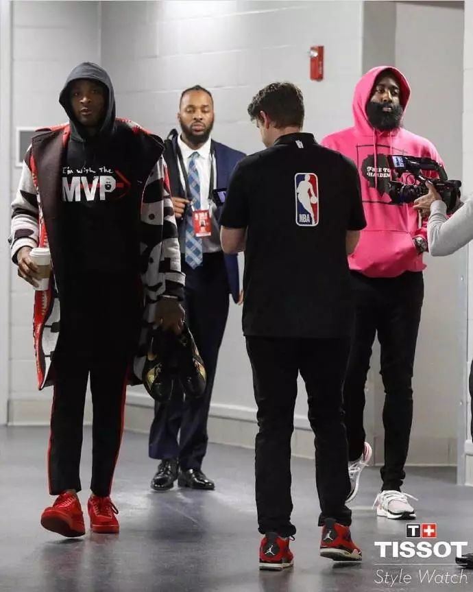 体现了他对 体现了他对