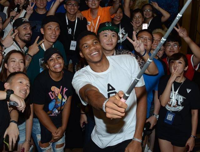 湖人对快船 湖人对快船