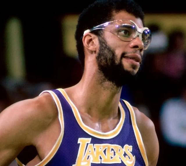 在密集赛程 在密集赛程